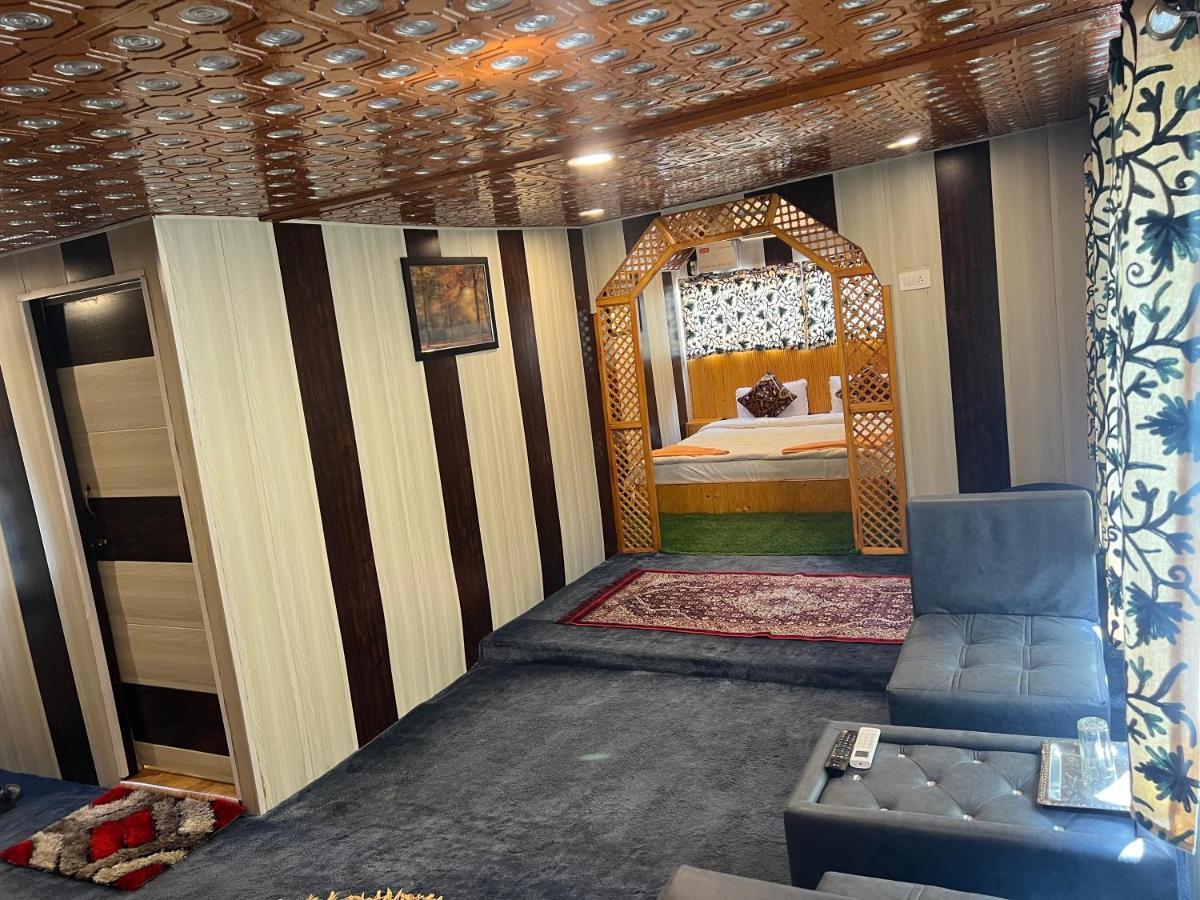 Hotel Aristotle Group Of Houseboats & Transportation Srīnagar Exterior foto
