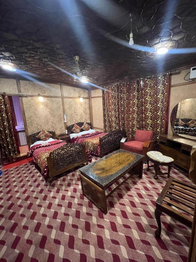 Hotel Aristotle Group Of Houseboats & Transportation Srīnagar Exterior foto