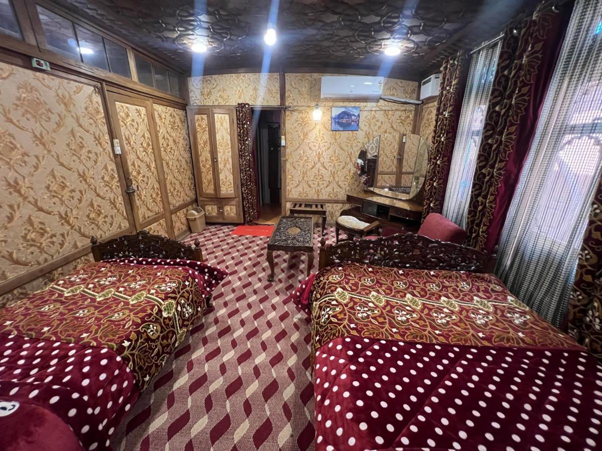 Hotel Aristotle Group Of Houseboats & Transportation Srīnagar Exterior foto